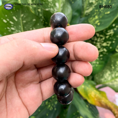 Vòng phong thủy gỗ Mun Sừng đen bóng (đủ Size) dành cho người có địa vị, thăng tiến trong công việc (BH680)