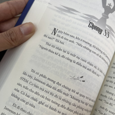 (Tác giả New York Times Best Seller) BÍ MẬT GIA TỘC HAWTHORNE - Jennifer Lynn Barnes – Hoài Anh dịch – 1980 Books - Nxb Thanh Niên (Bìa mềm)