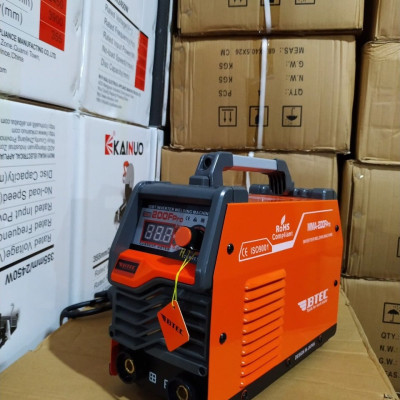 MÁY HÀN QUE BTEC MMA 200F-PRO (CHUYÊN HÀN QUE 3.2, CÓ ĐỒNG HỒ)- HÀNG CHÍNH HÃNG
