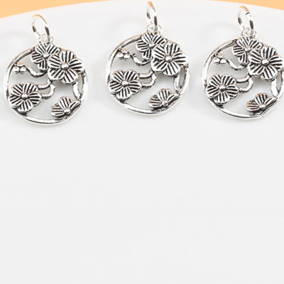 Combo 2 cái charm bạc tròn hoa 5 cánh  treo - Ngọc Quý Gemstones