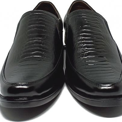 Giày nam Huy Hoàng da bò vân đà điểu màu đen HT7795