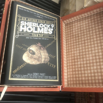SHERLOCK HOLMES - HỘP 3 TẬP NẰM NGANG