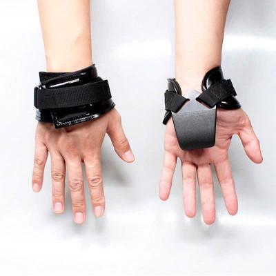 (1 ĐÔI )Quấn Cổ Tay Da Tập Xà Đơn Có Móc,Găng Tay Có Móc Nâng Tạ,móc sắt sơn tỉnh điện bọc đệm Nhám