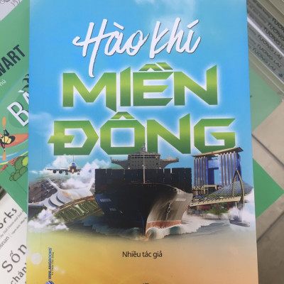 HÀO KHÍ MIỀN ĐÔNG - Nhiều tác giả