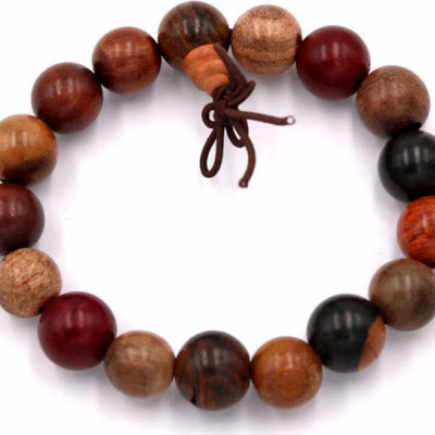 Vòng tay chuỗi hạt gỗ Đàn hương 8 màu 12 ly