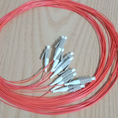 Combo 12 sợi nối quang Pigtail LC/PC Muit mode 1.5M, 0.9mm. Hàng nhập khẩu