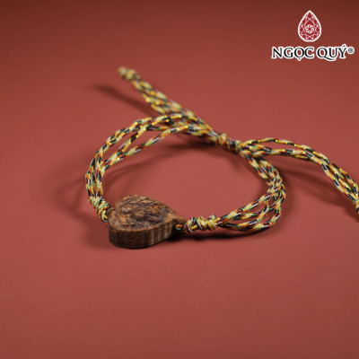 Vòng thắt dây trái tim trầm hương 18x20mm - Ngọc Quý Gemstones