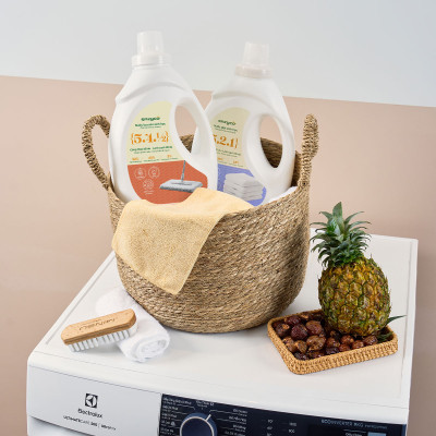 Combo 2 chai nước lau sàn sinh học ENZYCO 2L - Chiết xuất Bồ hòn và Enzyme Dứa