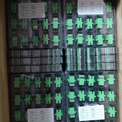 adaptor sc/apc/upc hàng nhập khẩu 