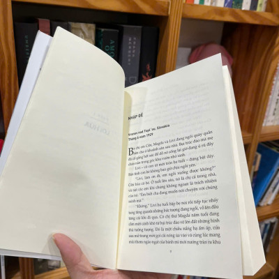 Sách - Ba chị em (Phần 3 của thợ xăm ở Auschiwtz) (Nhã Nam HCM)