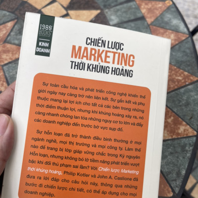 CHIẾN LƯỢC MARKETING THỜI KHỦNG HOẢNG – Philip Kotler & John A. Caslione – Hoàng Thị Phúc Dịch – 1980 Books - NXB Công Thương