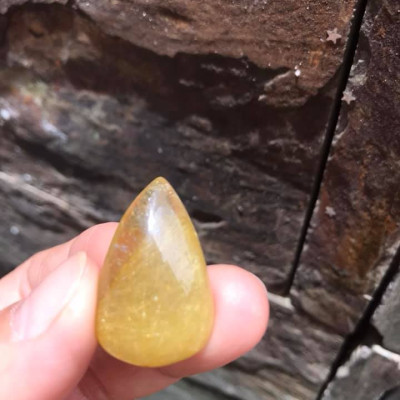 MẶT DÂY CHUYỀN GIỌT NƯỚC ĐÁ THẠCH ANH TÓC VÀNG SIZE NỮ CAO 28,4MM ĐK 17,4MM