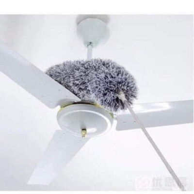 Chổi quét bụi trần nhà kéo dài 2M8 , lông chổi mềm mịn giúp hút ,cuốn giữ bụi bẩn, đầu chổi có thể gập 90 độ hoặc vặn xoắn ,cán chổi bằng inox có thể kéo rút giúp việc lau gần , lau xa như  thật đơn giản và tiện lợi , làm sạch mọi vết bẩn cứng đầu  