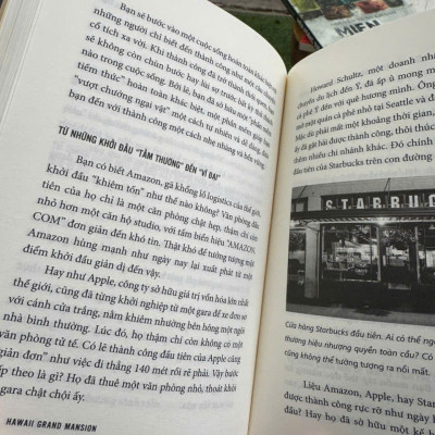 (Bìa cứng) KHƠI DẬY TIỀM THỨC - Hành trình khai phá bản ngã, vượt lên giới hạn bản thân – Waka 