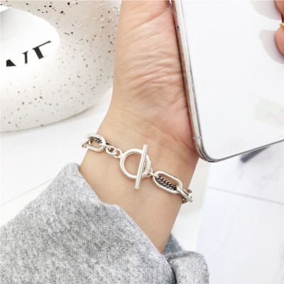 Vòng đeo tay nam nữ bản to ấn tượng