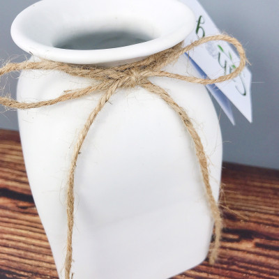 Bình sứ trụ vuông