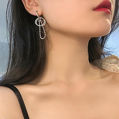 Đôi bông tai thiết kế cực độc cho cô nàng cá tính