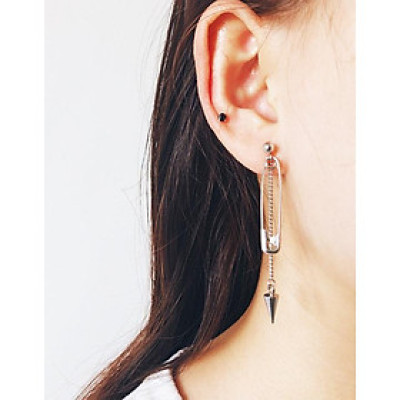 Khuyên tai bông tai thời trang hot trend fashion phong cách đường phố