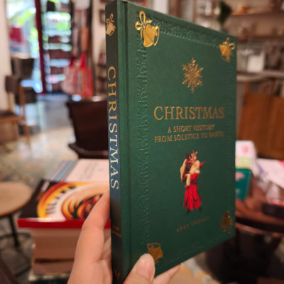 Sách - Christmas: A short history from solstice to santa by Andy Thomas - Christmas/ Nonfiction in English