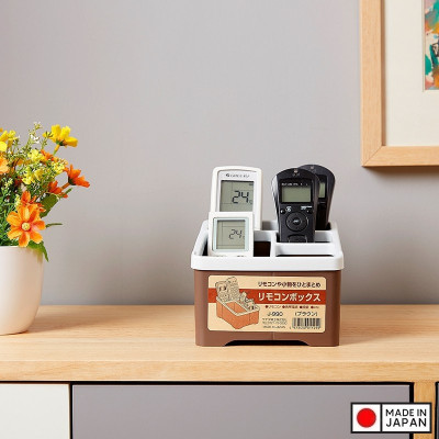 Khay đựng điều khiển chữ nhật Sanada, làm từ nhựa PP cao cấp, bền đẹp, có khả năng chịu nhiệt cao, dễ dàng vệ sinh sau khi sử dụng - nội địa Nhật Bản