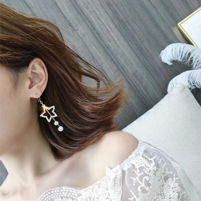 Bông tai ngồi sao đính đá dáng dài điệu đà