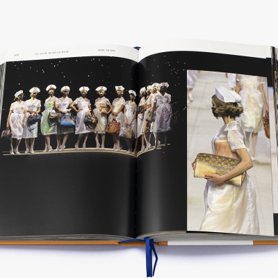 Artbook - Sách Tiếng Anh - Louis Vuitton Catwalk