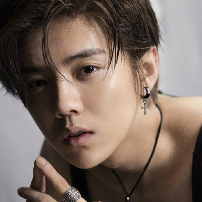 Bông tai thánh giá BT166 - Màu đen