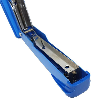 Bấm Kim Số 3 Eagle 206A (Mẫu Màu Giao Ngẫu Nhiên)