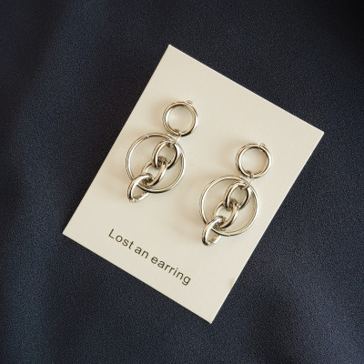 Đông bông tai nam nữ xích ngắn năng động