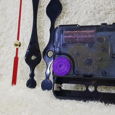 Máy đồng hồ treo tường kim trôi TAIWAN DQS518/1288 trục đồng dài dài 15mm, 10mm, 5mm bảo hành 24 tháng