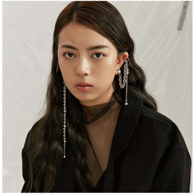 Bông tai unisex xích mắt chữ O phối titan cầu đậm chất đường phố gothic táo bạo