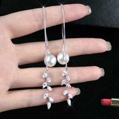 Bông tai lá dài phối ngọc trai dáng mảnh