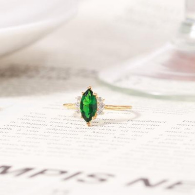 Nhẫn bạc nữ đẹp đính đá Cz xanh hạt dưa Gix Jewel N01