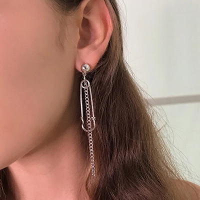 Đôi bông tai cực chất bất đối xứng nam nữ 