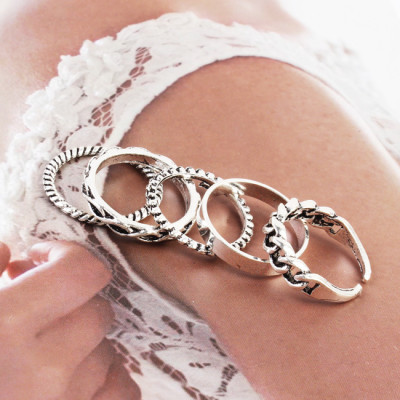 Bộ set 5nhẫn Kim Tae Hyunh (V - BTS) bao ngầu, siêu hot. Nhẫn thần tượng V BTS