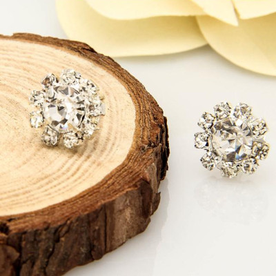 Bông tai hình tròn đính đá BT89