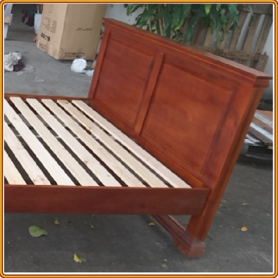 Giường ngủ gỗ sồi Juno sofa màu nâu gỗ xoan đào 