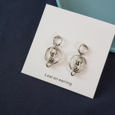 Đông bông tai nam nữ xích ngắn năng động