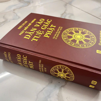 Sách - Phật Điển Phổ Thông - Dẫn Vào Tuệ Giác - Bìa cứng