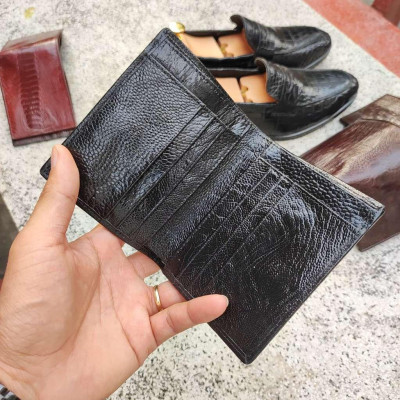 Ví đà điểu dáng đứng. 2 mặt da đà điểu!