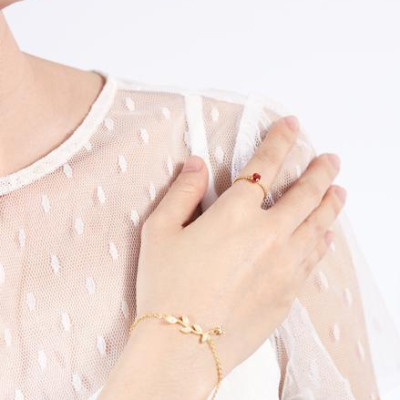 Nhẫn bạc cho nữ đai xoắn đá đỏ đẹp Gix Jewel N15