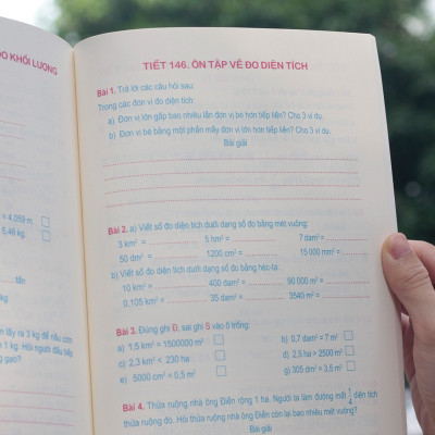 Sách: Combo Tuyển Chọn Đề Ôn Luyện Và Tự Kiểm Tra Toán Lớp 5  + 2 Cuốn Toán Nâng Cao Lớp 5