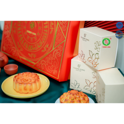Hộp bánh trung thu 4 bánh 2 trứng 270g - Thịnh Vượng - Thành Long 1080g - tặng 1 hộp trà  - Việt Nam