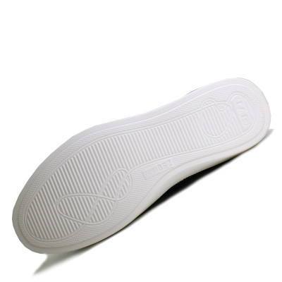 Giày thể thao nam đế êm nhẹ, thoáng khí đế cao su đúc, chống trơn trượt hạn chế mòn – BEE GEE - GNA2035