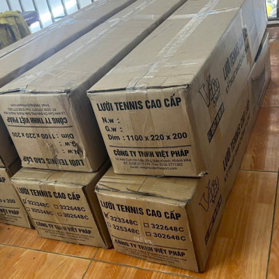 Lưới tennis thi đấu Vifa 323348C dài 12.7m cao 1.07m được làm từ sợi BR-PE 3.0mm chống nước,đạt tiêu chuẩn thi đấu