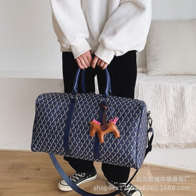 Túi xách du lịch phong cách mới - BEE GEE T1095