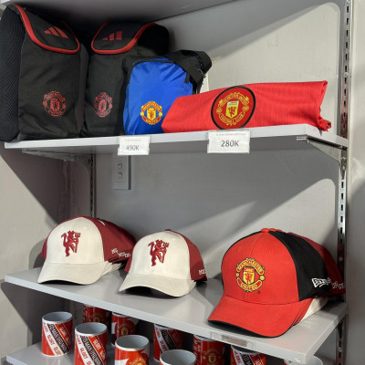 (Hàng VNXK) Nón kết, Mũ lưỡi trai CLB Manchester United Thêu chỉ nổi cao cấp (Ảnh thật)