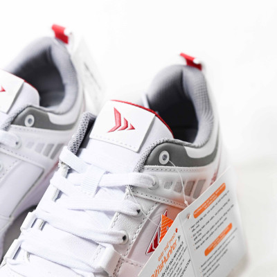 Giày thể thao Biti