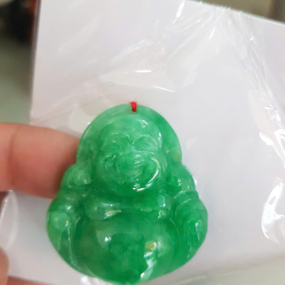 Mặt dây chuyền Nữ Phật Di Lặc bụng tròn Đá Ngọc Cẩm Thạch Xanh tươi đều đẹp Size C40mm x N37mm x S12mm Anh Chị bọc Vàng đeo đẹp ạ