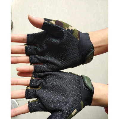 Găng tay hở ngón rằn ri  đa năng, với  lớp cao su ở mu bàn tay  giúp  bảo vệ đôi tay của bạn .Găng tay nam thể thao dành cho phượt thủ  , thể thao , dã ngoại tiện lợi